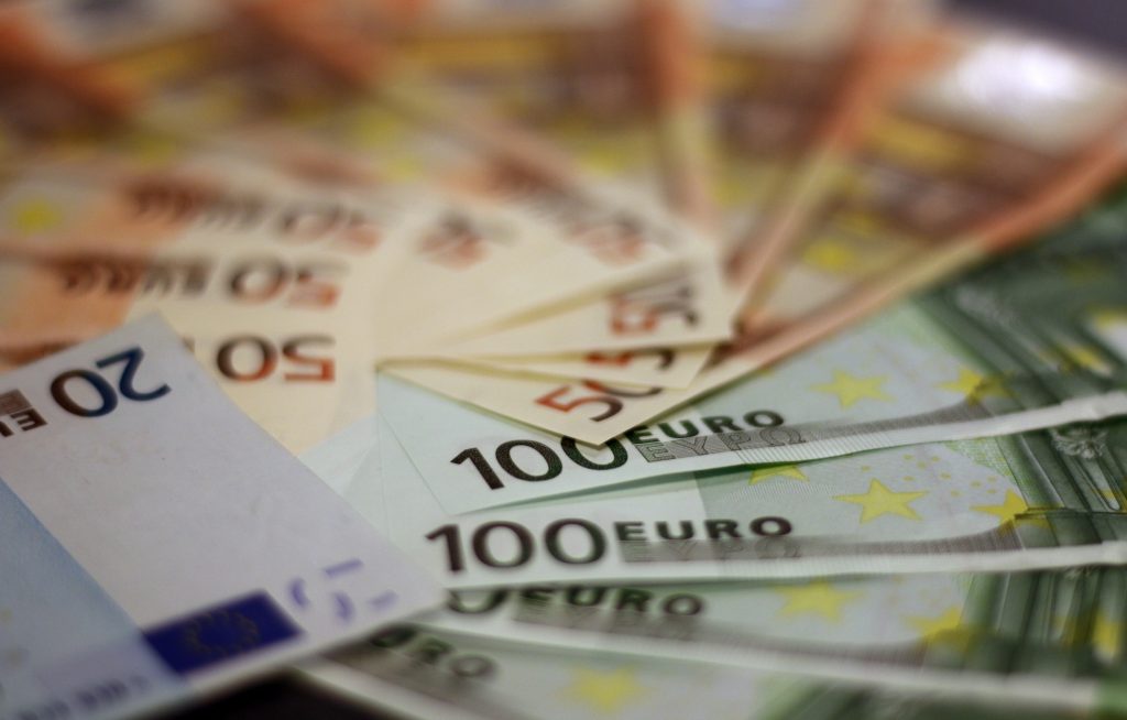 Euro Geldscheine gefächert